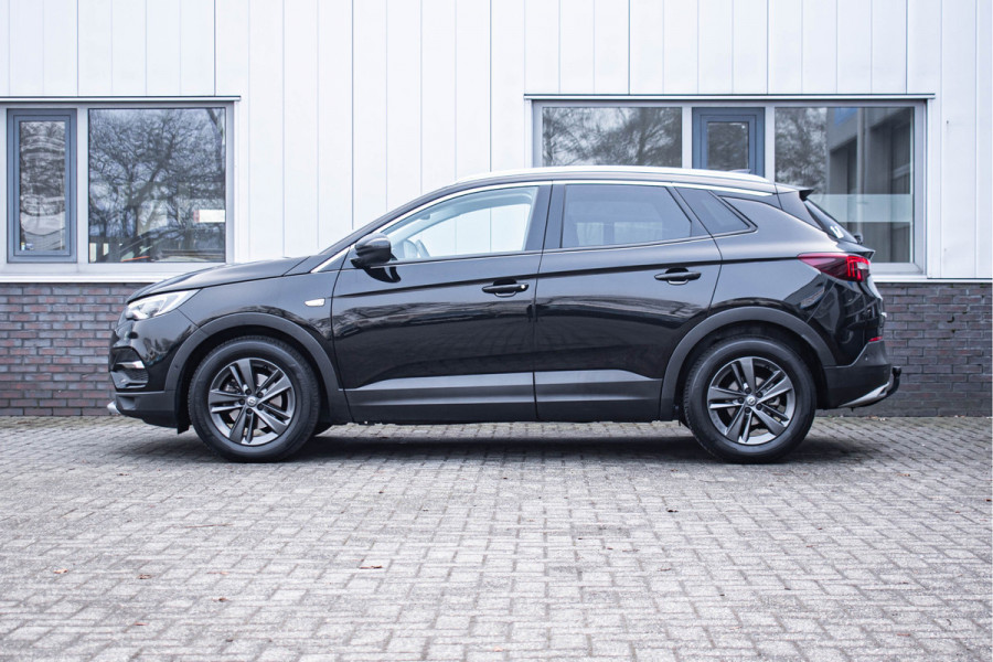 Opel Grandland X 1.2 Turbo Business Executive