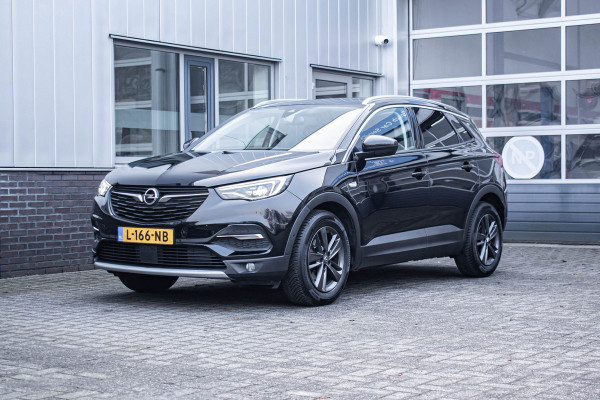 Opel Grandland X 1.2 Turbo Business Executive