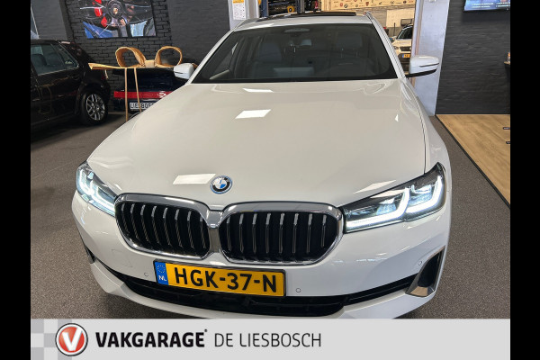 BMW 5 Serie Touring 530e xDrive High Executive / pano / leer / navi /camera / trekhaak / harman kardon