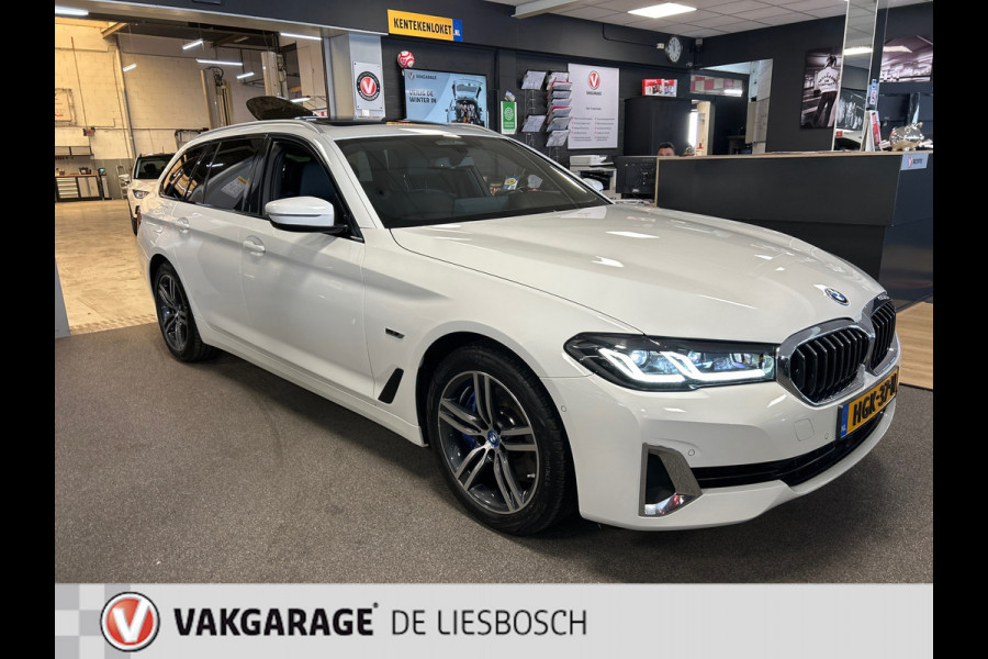 BMW 5 Serie Touring 530e xDrive High Executive / pano / leer / navi /camera / trekhaak / harman kardon