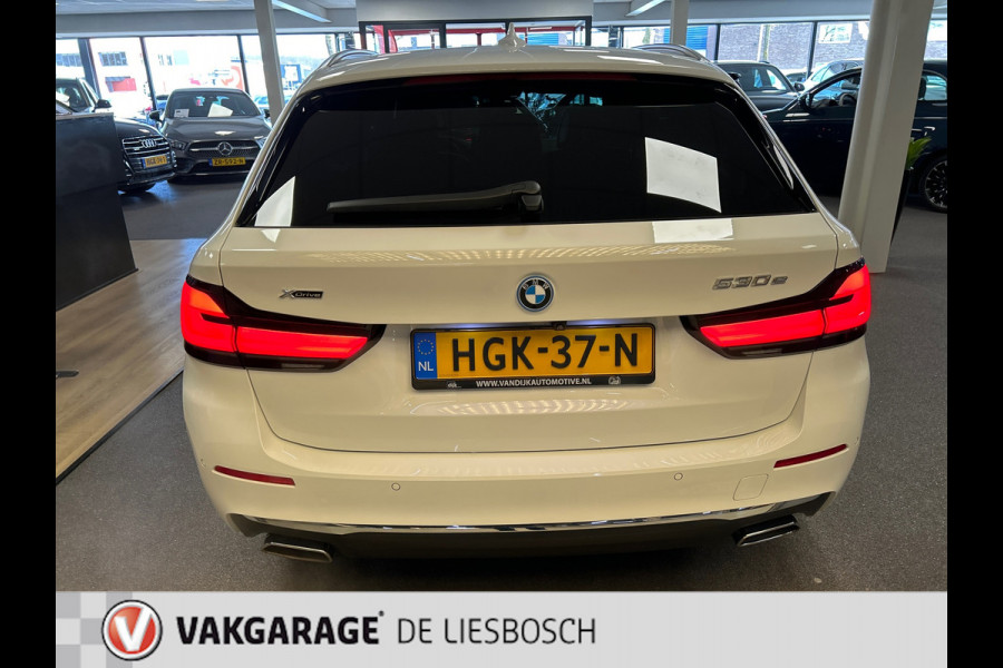 BMW 5 Serie Touring 530e xDrive High Executive / pano / leer / navi /camera / trekhaak / harman kardon