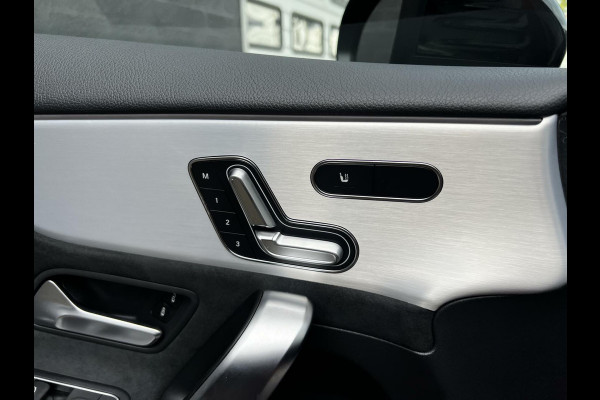 Mercedes-Benz A-Klasse AMG 35 4MATIC PANO HEAD UP ADAPTIVE CRUISE MEMORY