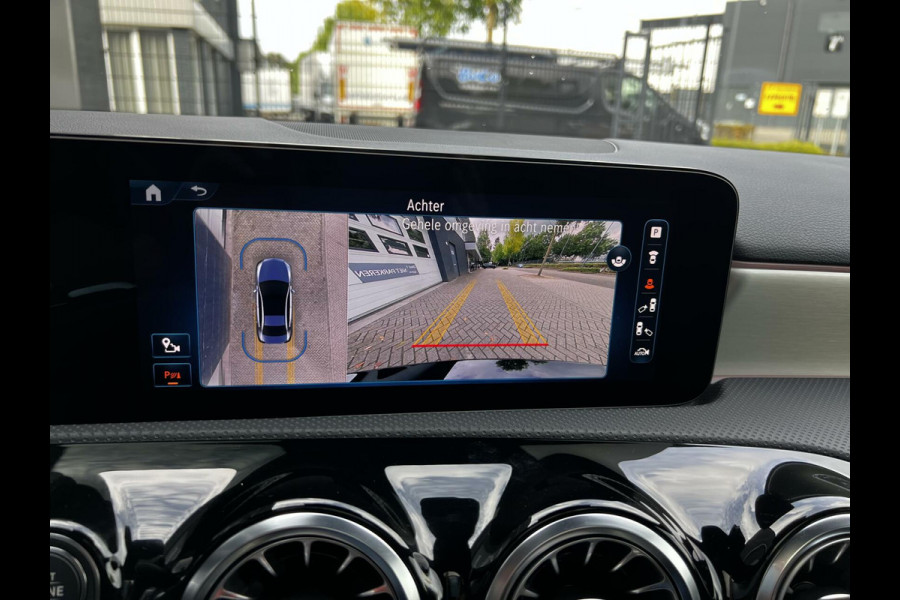 Mercedes-Benz A-Klasse AMG 35 4MATIC PANO HEAD UP ADAPTIVE CRUISE MEMORY
