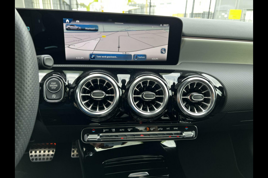 Mercedes-Benz A-Klasse AMG 35 4MATIC PANO HEAD UP ADAPTIVE CRUISE MEMORY
