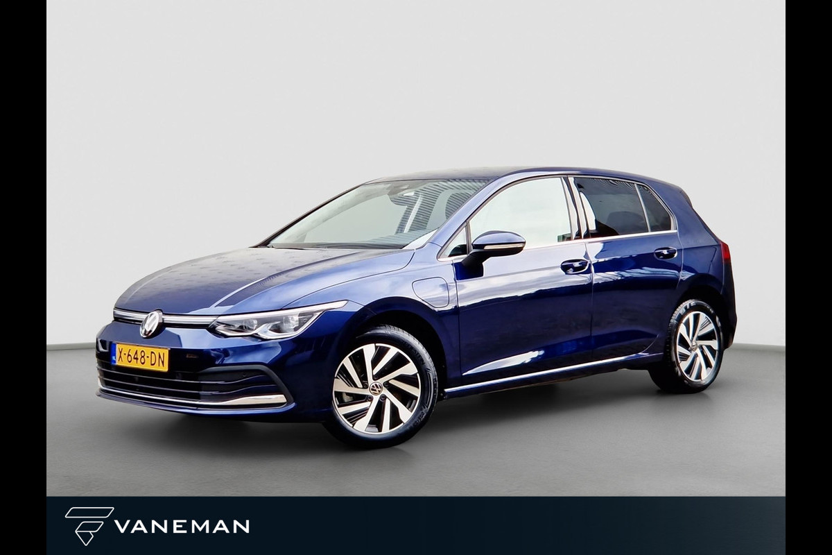 Volkswagen Golf 1.4 eHybrid Style | BSD | Stoel- en stuurverwarming | IQ Light | ACC | Navi |