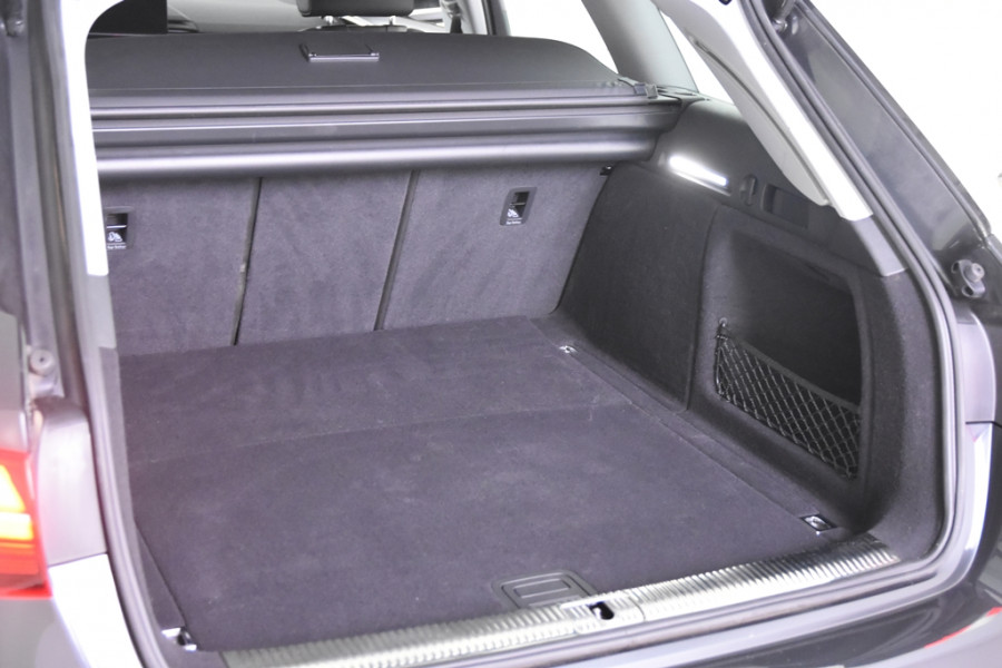 Audi A4 Avant 35 TFSI S-Tronic *Panoramadak*Leder*Stoelverwarming*