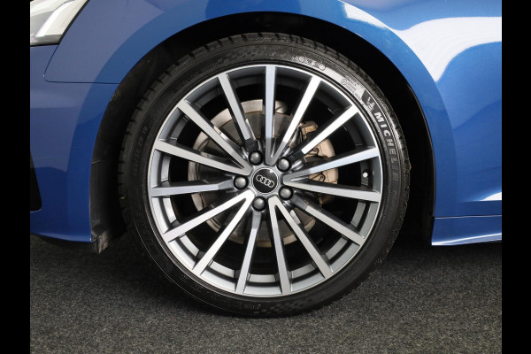 Audi A5 Sportback 35 TFSI S edition Competition 150 pk S-tronic | Private lease vanaf € 822,- pm | Panoramadak | Verlengde garantie | Navigatie | Parkeersensoren | Achteruitrijcamera | Stoelverwarming |