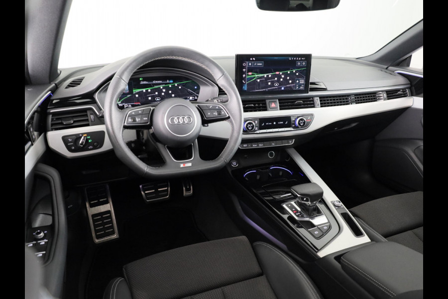 Audi A5 Sportback 35 TFSI S edition Competition 150 pk S-tronic | Private lease vanaf € 822,- pm | Panoramadak | Verlengde garantie | Navigatie | Parkeersensoren | Achteruitrijcamera | Stoelverwarming |