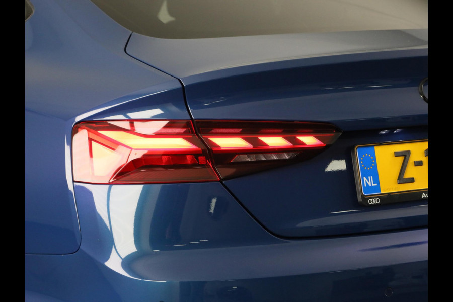 Audi A5 Sportback 35 TFSI S edition Competition 150 pk S-tronic | Private lease vanaf € 822,- pm | Panoramadak | Verlengde garantie | Navigatie | Parkeersensoren | Achteruitrijcamera | Stoelverwarming |