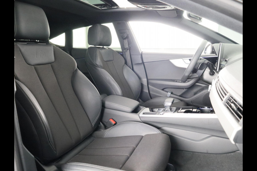 Audi A5 Sportback 35 TFSI S edition Competition 150 pk S-tronic | Private lease vanaf € 822,- pm | Panoramadak | Verlengde garantie | Navigatie | Parkeersensoren | Achteruitrijcamera | Stoelverwarming |