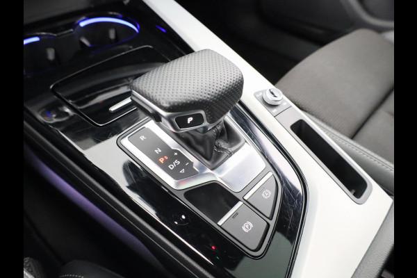 Audi A5 Sportback 35 TFSI S edition Competition 150 pk S-tronic | Private lease vanaf € 822,- pm | Panoramadak | Verlengde garantie | Navigatie | Parkeersensoren | Achteruitrijcamera | Stoelverwarming |