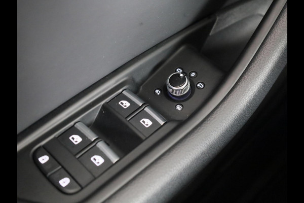 Audi A5 Sportback 35 TFSI S edition Competition 150 pk S-tronic | Private lease vanaf € 822,- pm | Panoramadak | Verlengde garantie | Navigatie | Parkeersensoren | Achteruitrijcamera | Stoelverwarming |