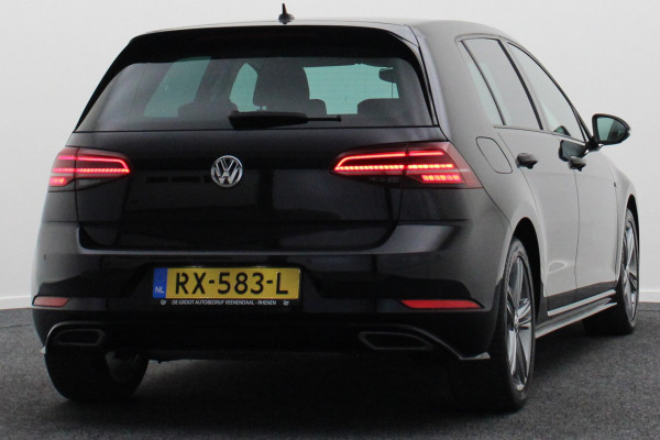 Volkswagen Golf 1.0 TSI DSG Highline Business R-Line Virtual Cockpit, Camera, ACC, Apple Carplay, Massagestoel, DAB, PDC, 17''