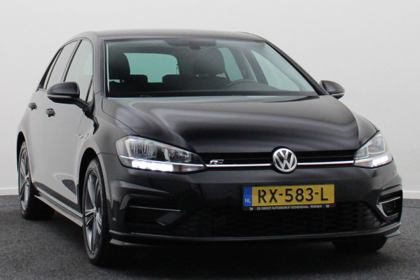 Volkswagen Golf 1.0 TSI DSG Highline Business R-Line Virtual Cockpit, Camera, ACC, Apple Carplay, Massagestoel, DAB, PDC, 17''