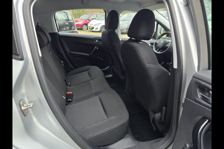 Peugeot 208 1.2 80 PK Blue Lion | 2E EIGENAAR | 12MND GARANTIE | NAVI | CRUISE | AIRCO |