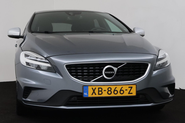 Volvo V40 1.5 T3 Polar+ Sport (ACHTERUITRIJCAMERA, STOELVERWARMING, NAVI, CRUISE, PARKEERSENSOREN, AUTOMAAT, GOED ONDERHOUDEN)