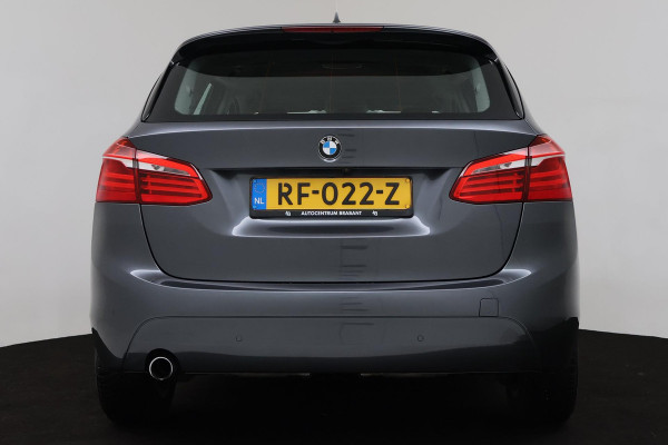 BMW 2 Serie Active Tourer 218i High Executive (STOELVERWARMING, HEAD-UP, STOELVERWARMING, ACHTERUITRIJCAMERA, DEALER ONDERHOUDEN)