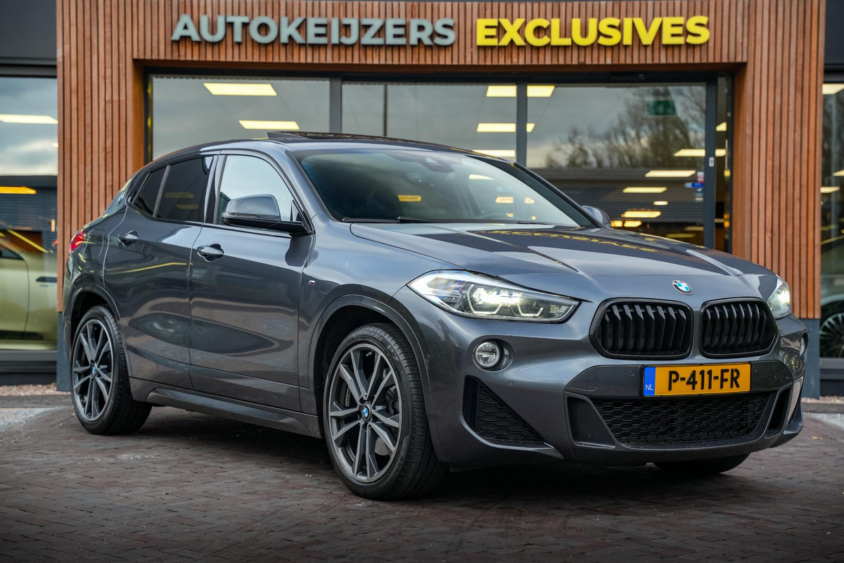 BMW X2 sDrive20i High Executive Hud Clima Camera Cruise Trekhaak Lineassist Pano Harman Kardon