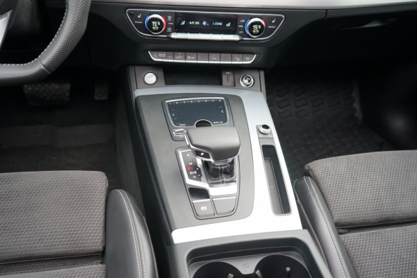Audi Q5 Competition 55 TFSIe Quattro Pano/HUD/367PK/Black-line