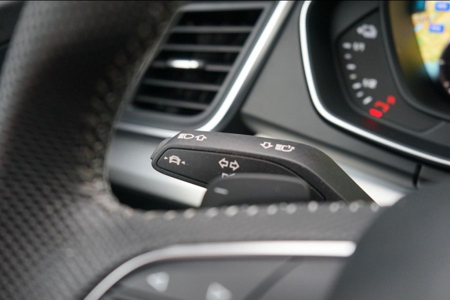 Audi Q5 Competition 55 TFSIe Quattro Pano/HUD/367PK/Black-line