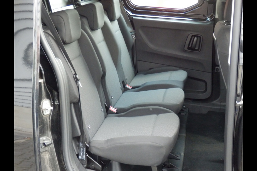 Fiat E-Doblò 136 pk. Crew L2 50 kWh I 5 zitplaatsen I