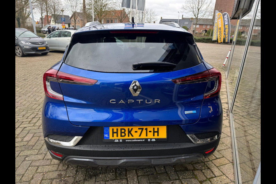 Renault Captur 1.6 E-Tech Plug-in Hybrid 160 Initiale Paris Leder / Camera / Groot navi