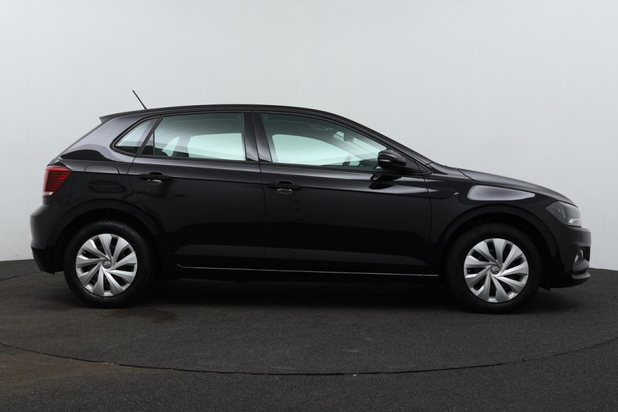 Volkswagen Polo 1.0 TSI Comfortline (NAVIGATIE, PARKEERSENSOREN, STUURBEDIENING, CARPLAY, 1e EIGENAAR, GOED ONDERHOUDEN)