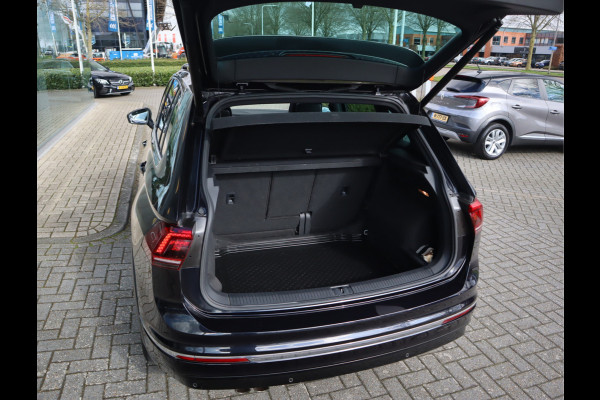 Volkswagen Tiguan 1.5 TSI ACT Highline Business R-Line / Panoramadak