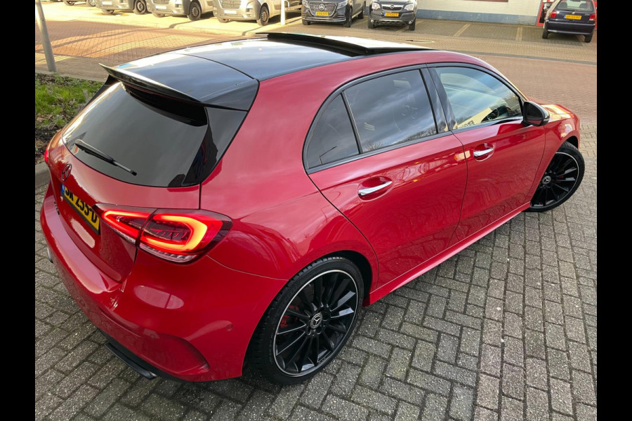 Mercedes-Benz A-Klasse 200 Premium AMG Line Panorama Night pakket NAP