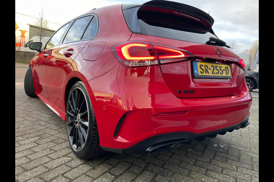 Mercedes-Benz A-Klasse 200 Premium AMG Line Panorama Night pakket NAP