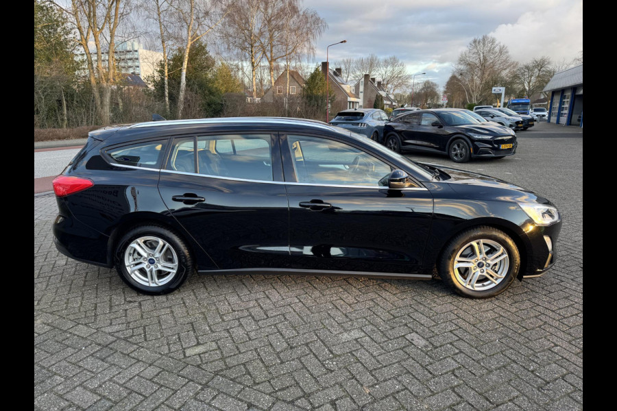 Ford FOCUS Wagon 1.0 EcoBoost Trend Edition Business 100pk Navigatie | Cruise control | Apple Carplay / Android auto | Dealer onderhouden