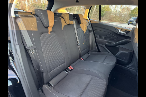 Ford FOCUS Wagon 1.0 EcoBoost Trend Edition Business 100pk Navigatie | Cruise control | Apple Carplay / Android auto | Dealer onderhouden