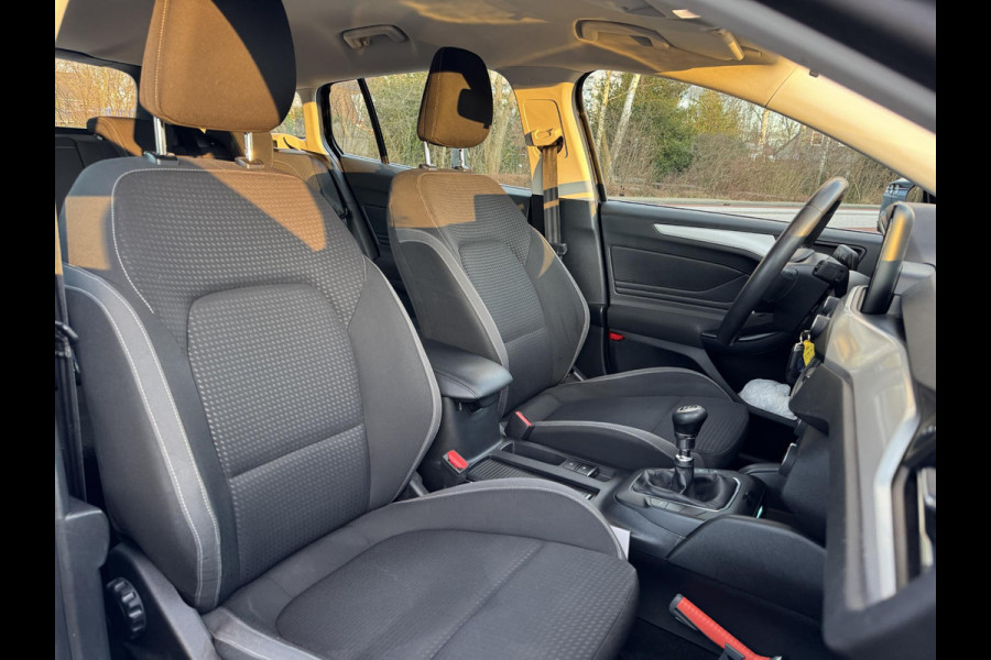 Ford FOCUS Wagon 1.0 EcoBoost Trend Edition Business 100pk Navigatie | Cruise control | Apple Carplay / Android auto | Dealer onderhouden