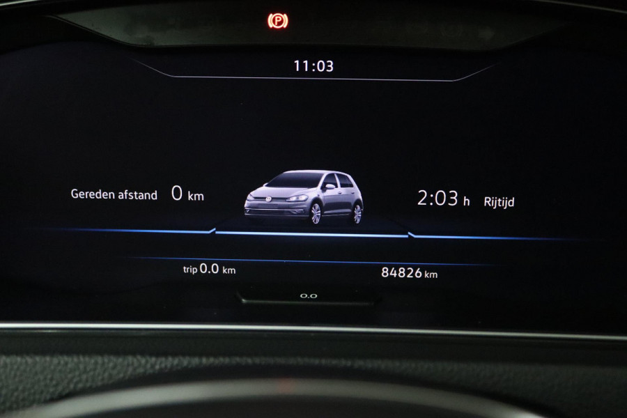 Volkswagen Golf 1.0 TSI Highline (PANORAMADAK, PARKEERSENSOREN, NAVIGATIE, CARPLAY, STOELVERWARMING, GOED ONDEROUDEN)