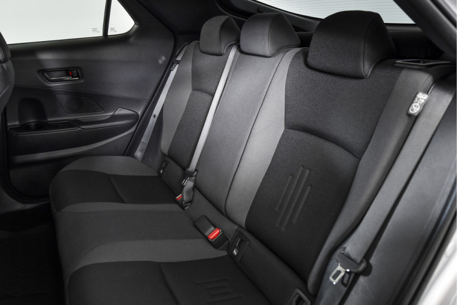 Toyota C-HR 1.8 Hybrid 140 Dynamic | Dig.Cockpit | 12,3" touchscreen | Adapt.Cruise | Stoel-+Stuurverw. | Camera | PDC | NAV + App.Connect | Auto.Airco | DAB | LM 18" | 6283