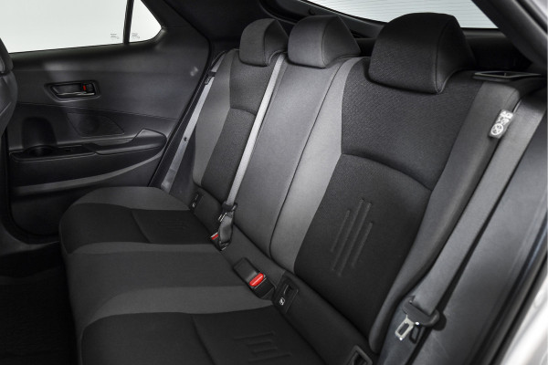 Toyota C-HR 1.8 Hybrid 140 Dynamic | Dig.Cockpit | 12,3" touchscreen | Adapt.Cruise | Stoel-+Stuurverw. | Camera | PDC | NAV + App.Connect | Auto.Airco | DAB | LM 18" | 6283