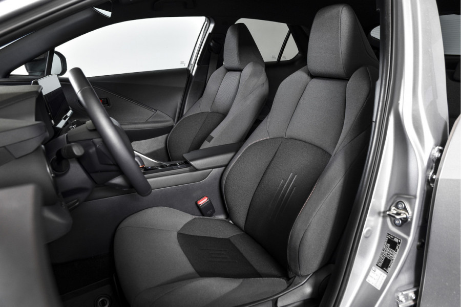 Toyota C-HR 1.8 Hybrid 140 Dynamic | Dig.Cockpit | 12,3" touchscreen | Adapt.Cruise | Stoel-+Stuurverw. | Camera | PDC | NAV + App.Connect | Auto.Airco | DAB | LM 18" | 6283