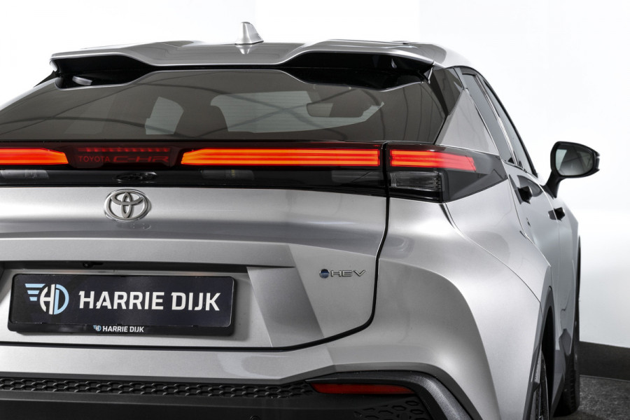 Toyota C-HR 1.8 Hybrid 140 Dynamic | Dig.Cockpit | 12,3" touchscreen | Adapt.Cruise | Stoel-+Stuurverw. | Camera | PDC | NAV + App.Connect | Auto.Airco | DAB | LM 18" | 6283