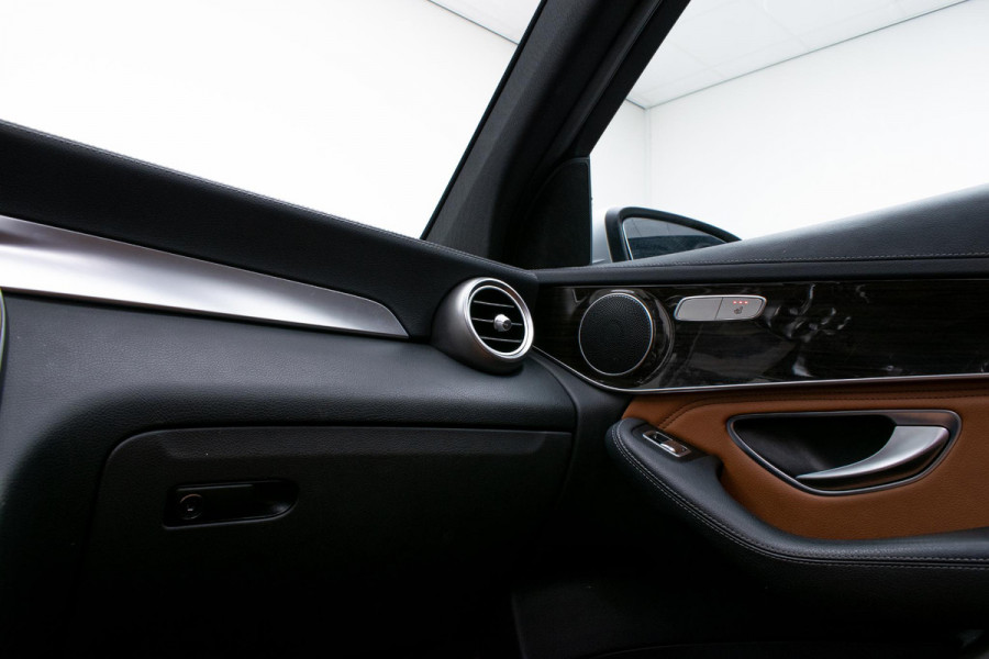Mercedes-Benz GLC GLC250 4MATIC |Pano|Keyless|Leder|Cruise|Camera|