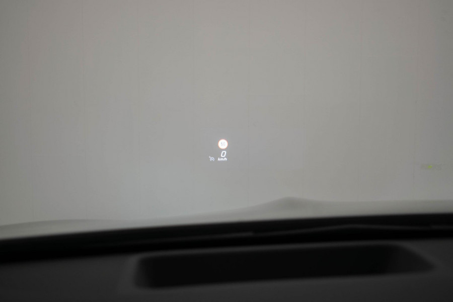 Mercedes-Benz A-Klasse A180 Star Edition Luxury |Pano|Memory|360Cam|HUD|Ambient|