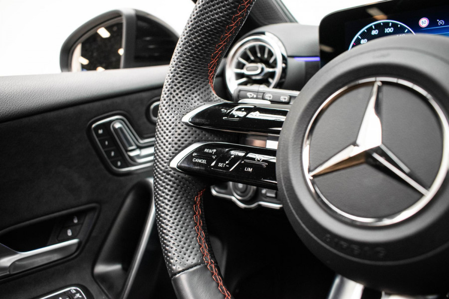 Mercedes-Benz A-Klasse A180 Star Edition Luxury |Pano|Memory|360Cam|HUD|Ambient|