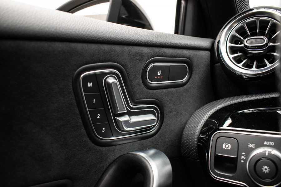 Mercedes-Benz A-Klasse A180 Star Edition Luxury |Pano|Memory|360Cam|HUD|Ambient|