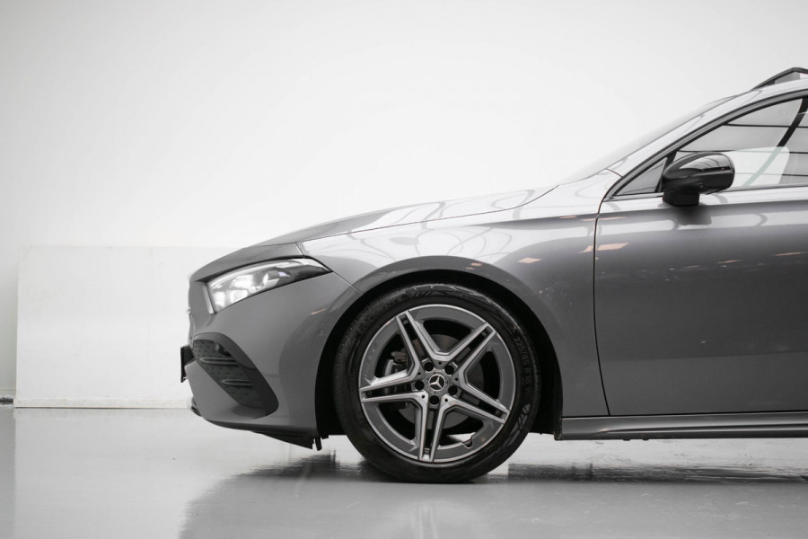 Mercedes-Benz A-Klasse A180 Star Edition Luxury |Pano|Memory|360Cam|HUD|Ambient|
