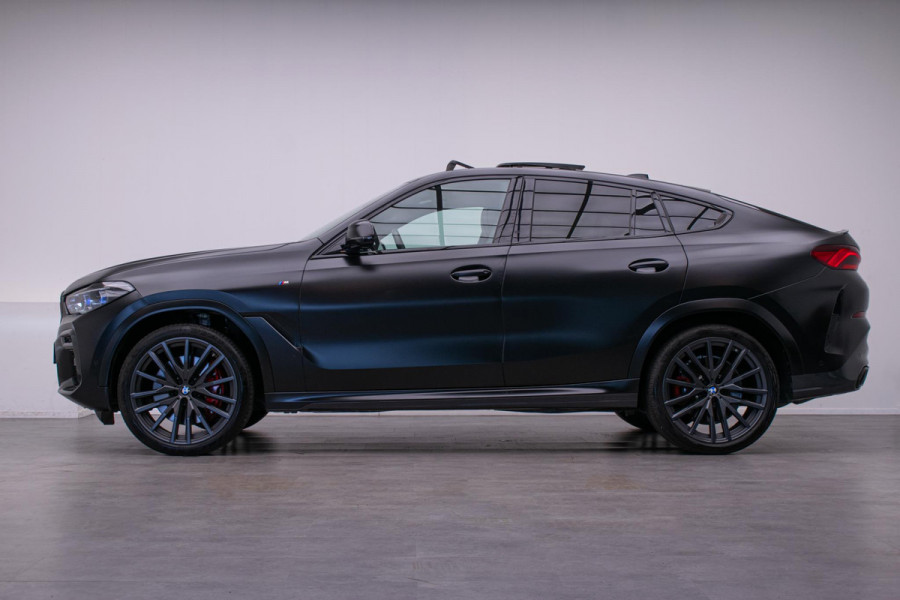 BMW X6 M50i Black Vermilion Edition | VERKOCHT