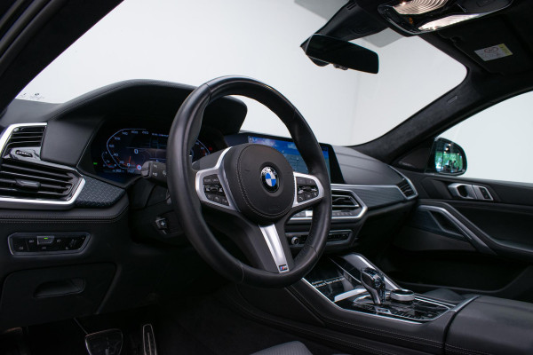 BMW X6 M50i Black Vermilion Edition | VERKOCHT