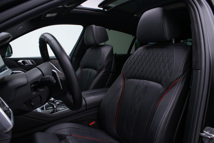 BMW X6 M50i Black Vermilion Edition | VERKOCHT