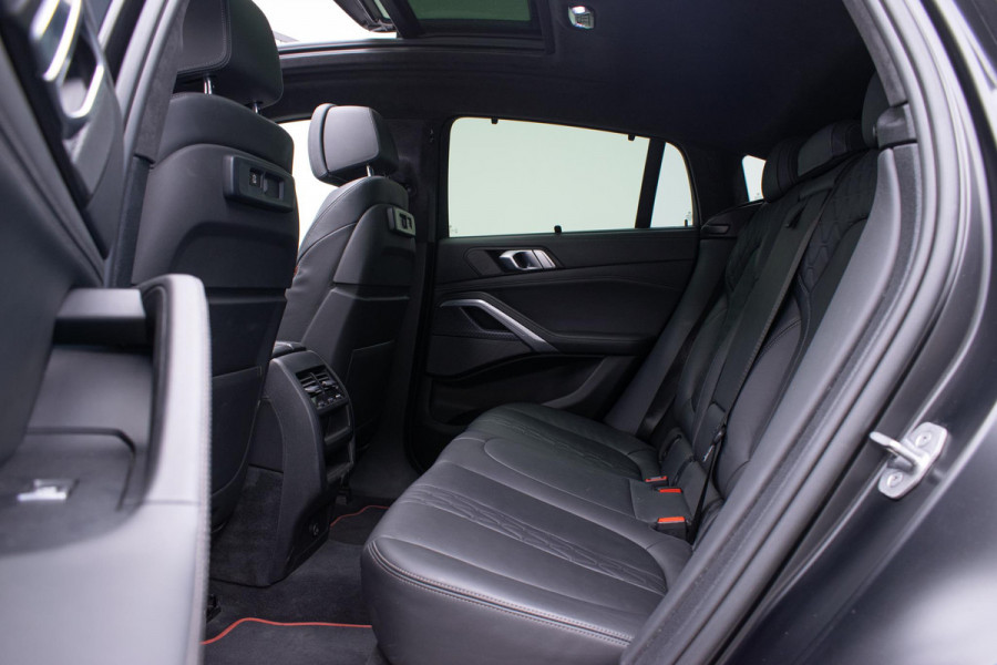 BMW X6 M50i Black Vermilion Edition | VERKOCHT