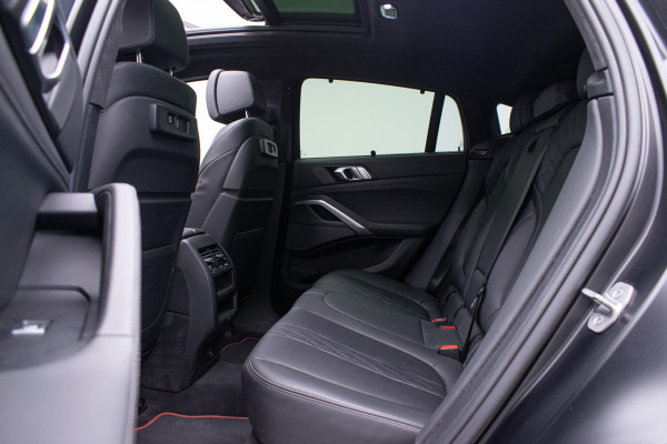 BMW X6 M50i Black Vermilion Edition | VERKOCHT