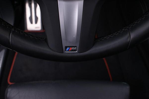 BMW X6 M50i Black Vermilion Edition | VERKOCHT