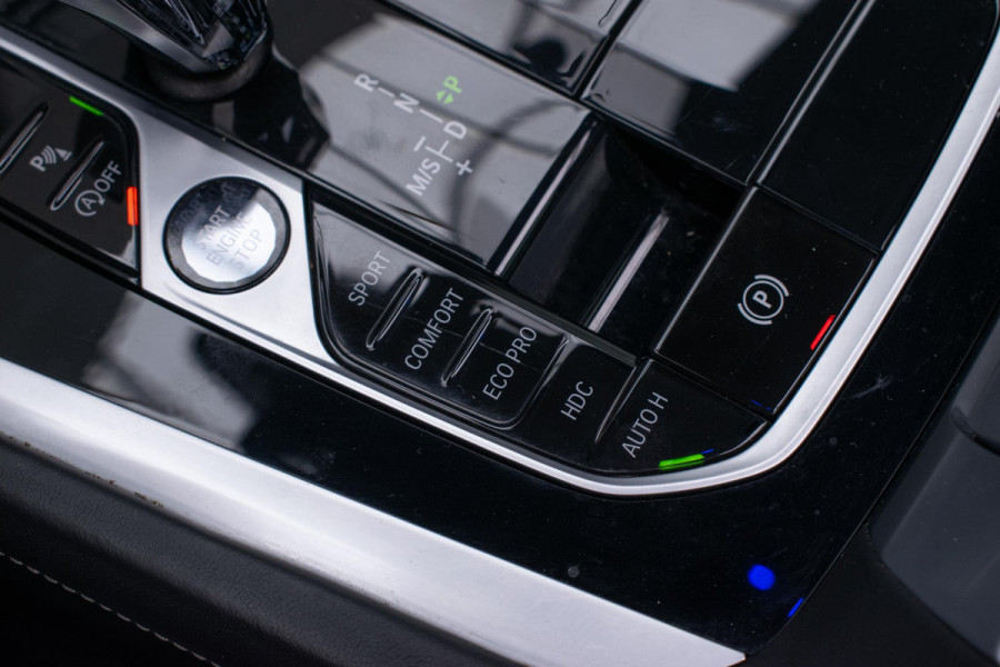 BMW X6 M50i Black Vermilion Edition | VERKOCHT